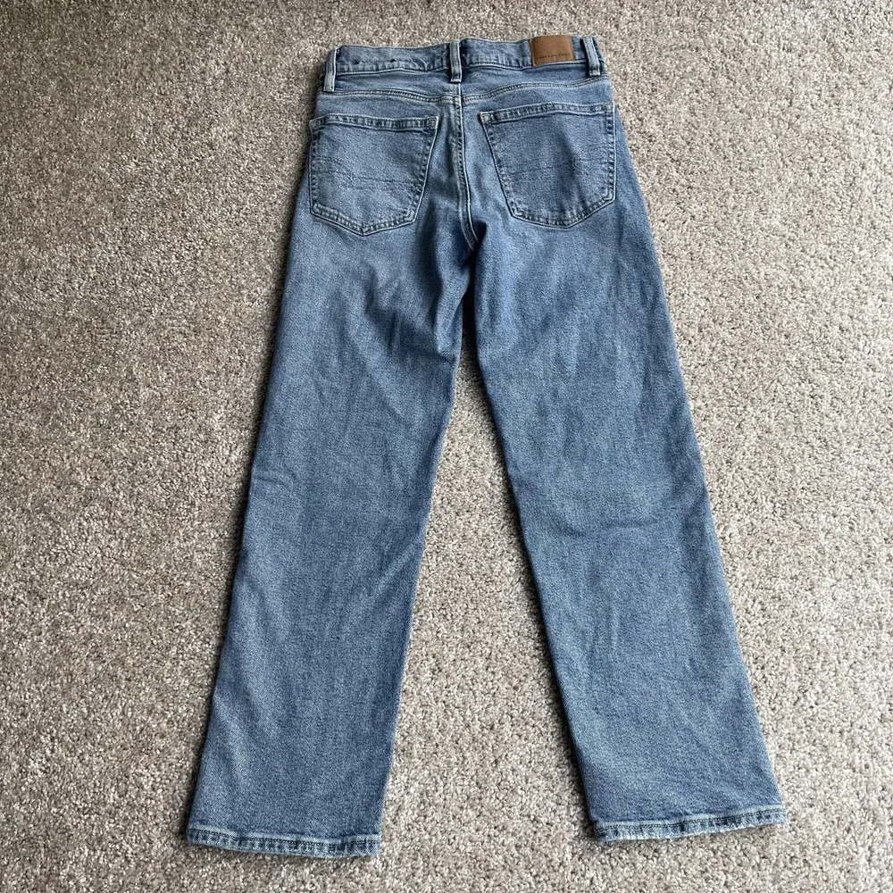 American Eagle Outfitters Straight Jeans Womens 2 Light Wash Blue Stretch Denim